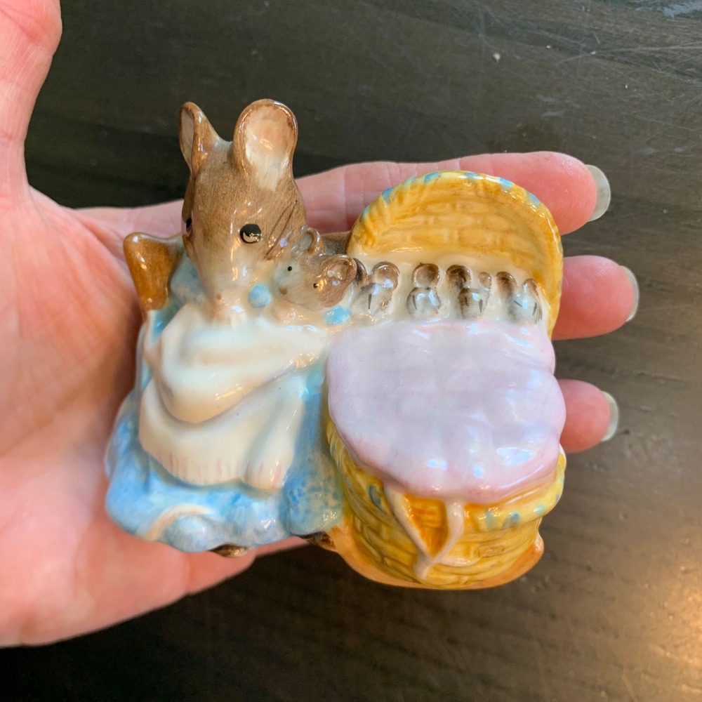 Beswick Beatrix Potter Hunca Munca Mouse Figurine England 1951 Vintage Ceramic